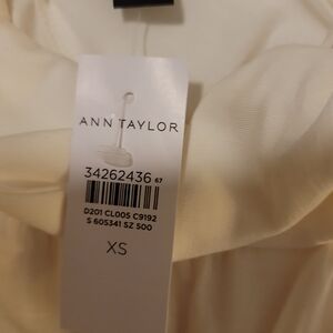 Ann Taylor Cream Blouse Long Sleeve With Tie Neck XS